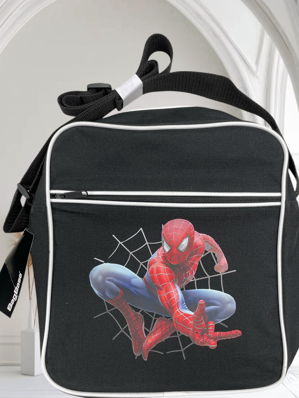 BLACK/WHITE RETRO FLIGHT BAG WITH SPIDER-MAN IMAGE