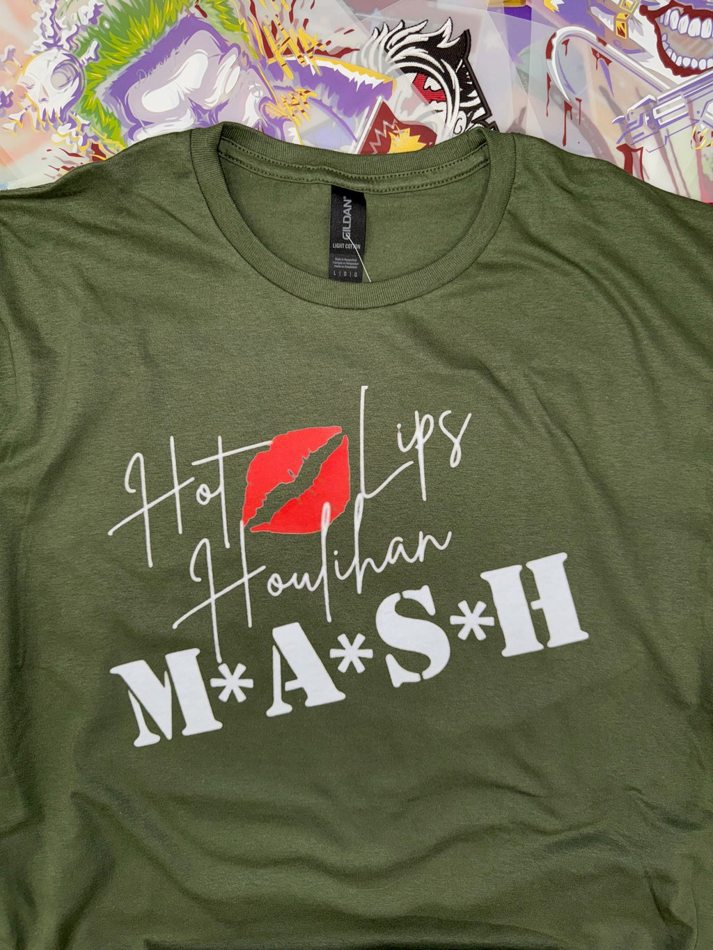 MASH HOT LIPS HOULIHAN GREEN T SHIRT