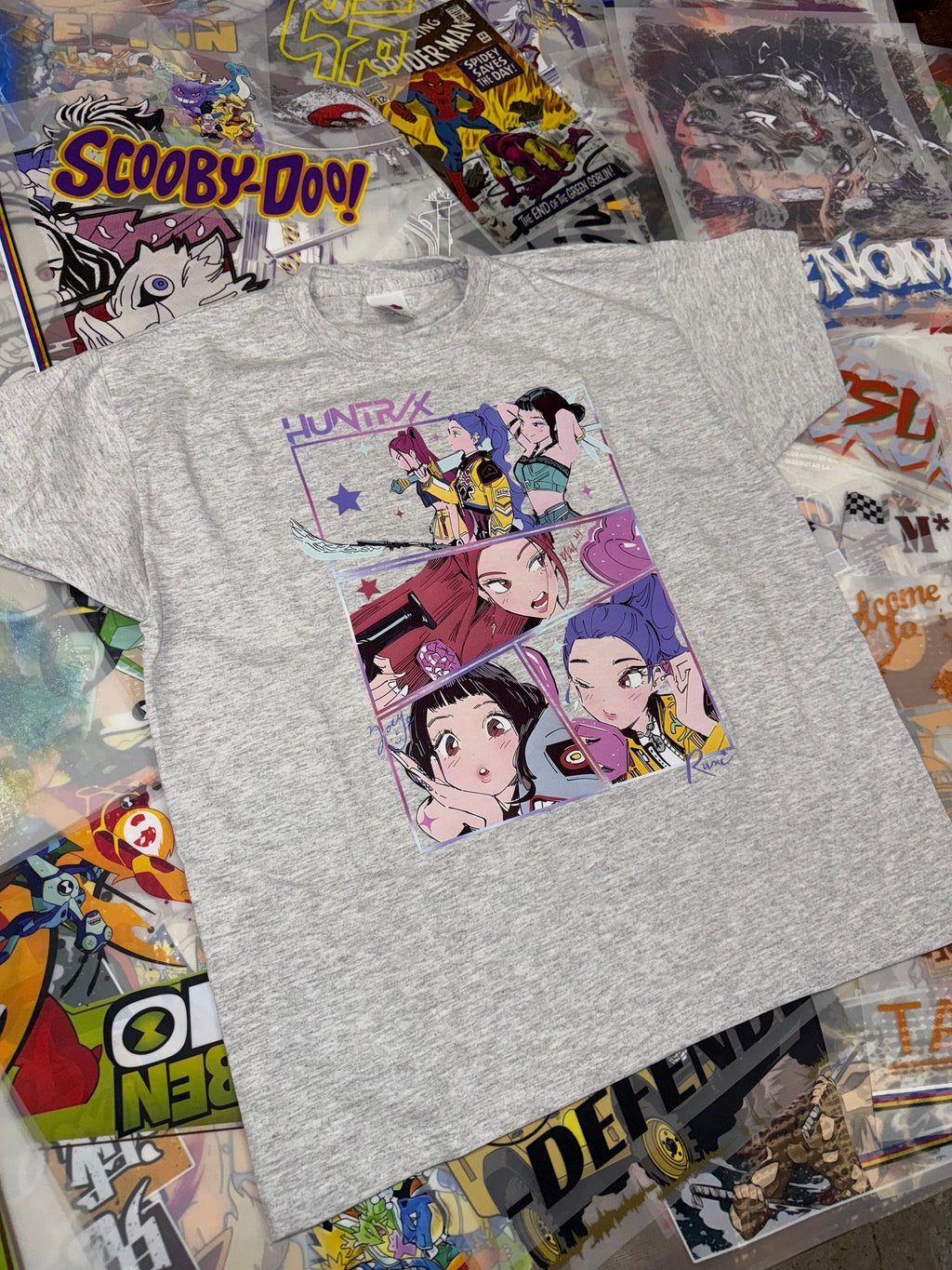 K POP DEMON HUNTER KIDS GREY T SHIRT