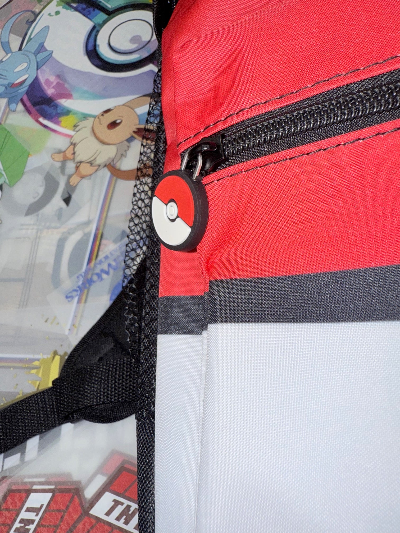 POKEMON CLASSIC RED AND WHITE BACKPACK