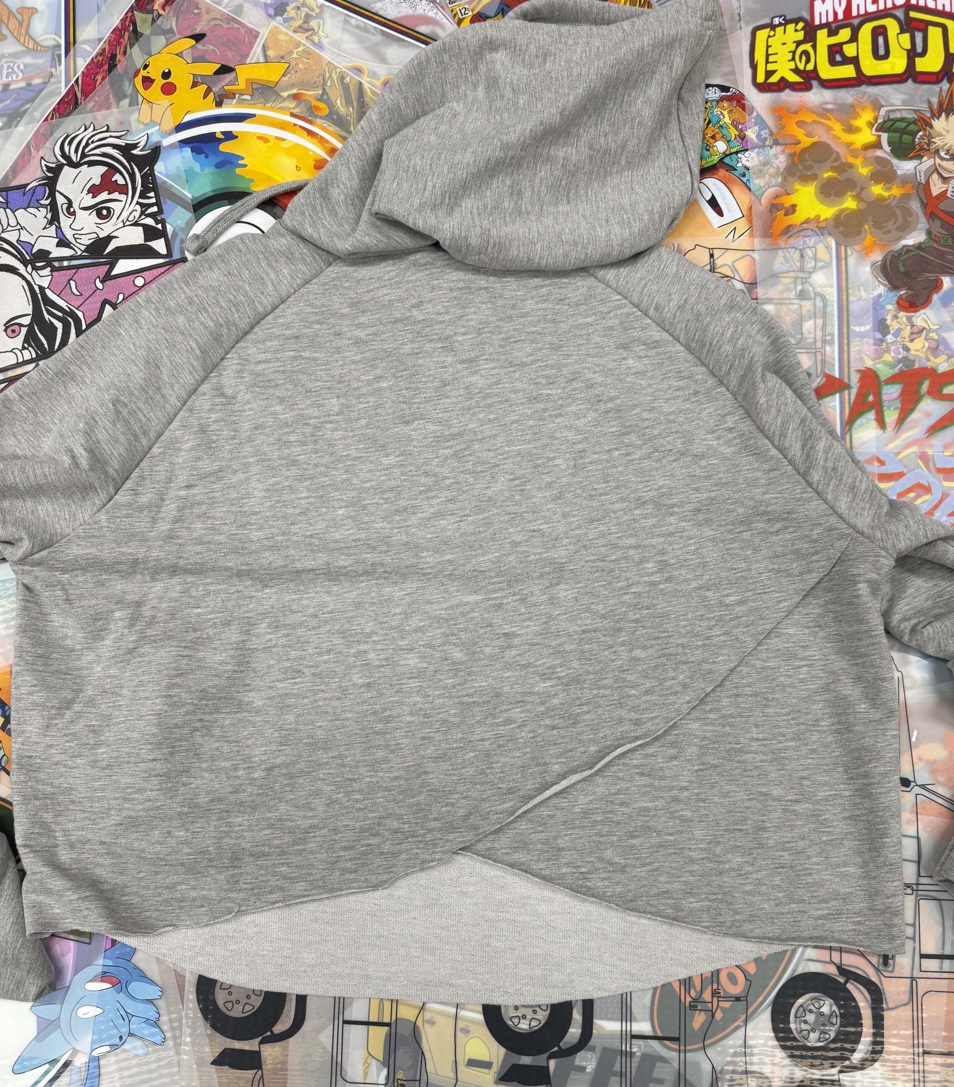 GENSHIN IMPACT GAMERS CROPPED GREY HOODIE