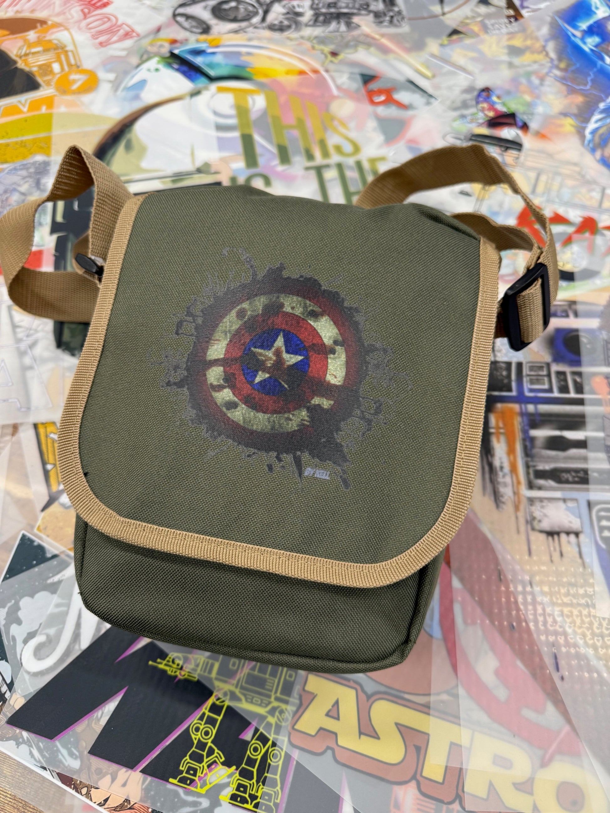 CAPTAIN MARVEL GREEN MESSENGER BAG