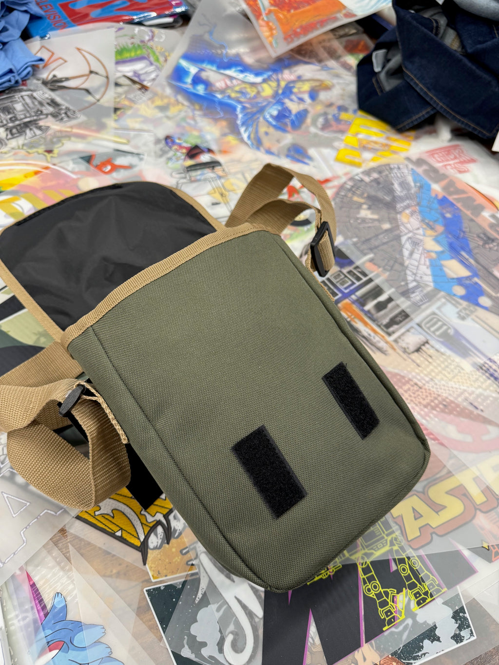 CAPTAIN MARVEL GREEN MESSENGER BAG